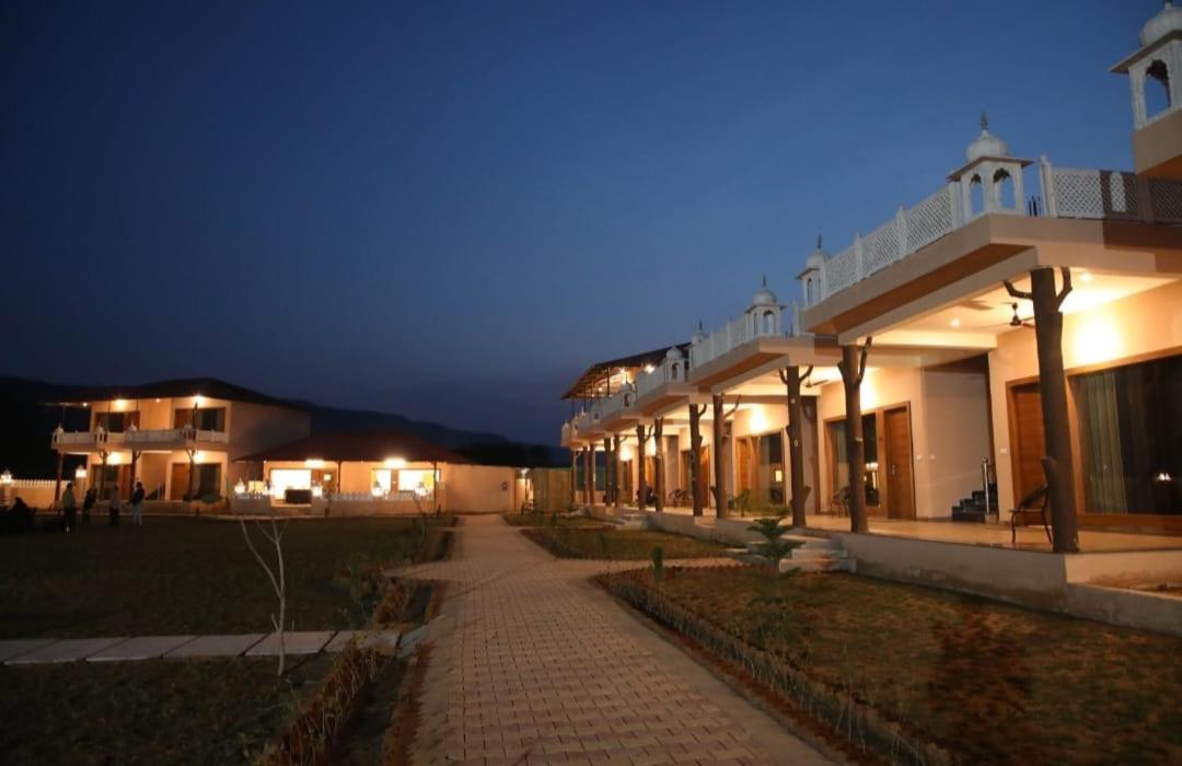 Ranthambhore Pride Hotel Савай Мадхопур Екстериор снимка